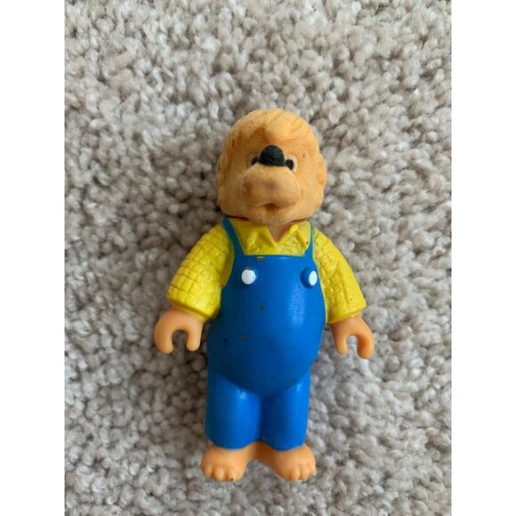 Vintage Berenstain Bears Papa Bear Figure Toy 3" Tall Blue Overalls Yellow Shirt - Picture 1 of 7